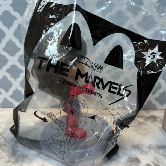 McDonald's Ms. Marvel Happy Meal Toy NWT - Picture 2 of 3